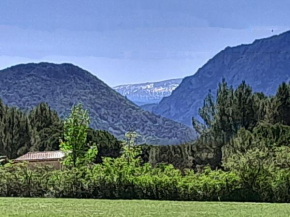 Maisons situées dans le vaste domaine de l'espinet